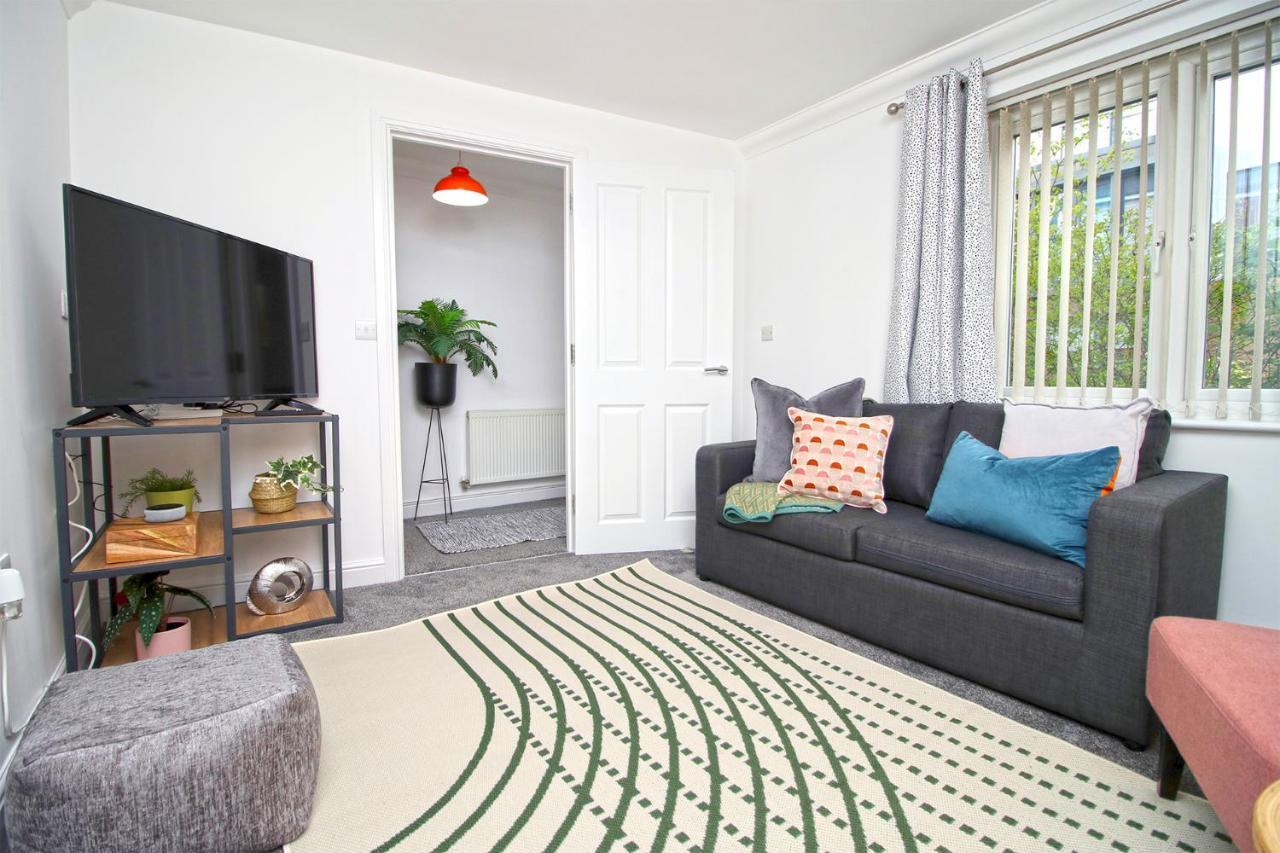 Dock House - 5 Bedroom House - Sleeps 7 Newport  Exteriér fotografie